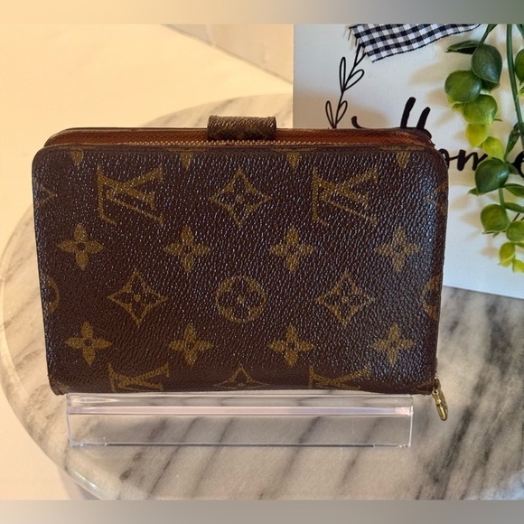 Louis Vuitton Brown Monogram Zippy Wallet 1998 SP0948 Cleaned Professional 6x4 - Picture 2 of 16